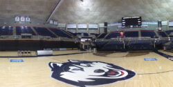 Bose en UConn Gampel Pavilion