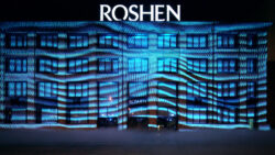 Lucas Goy les ecaireurs roshen digital projection