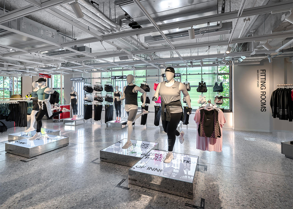 Pigmento T Calendario Leyard devient le partenaire visuel de Nike dans son magasin parisien