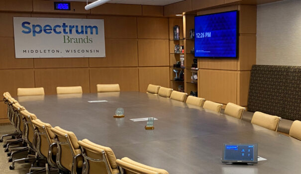 Crestron en Spectrum Brands Holdings