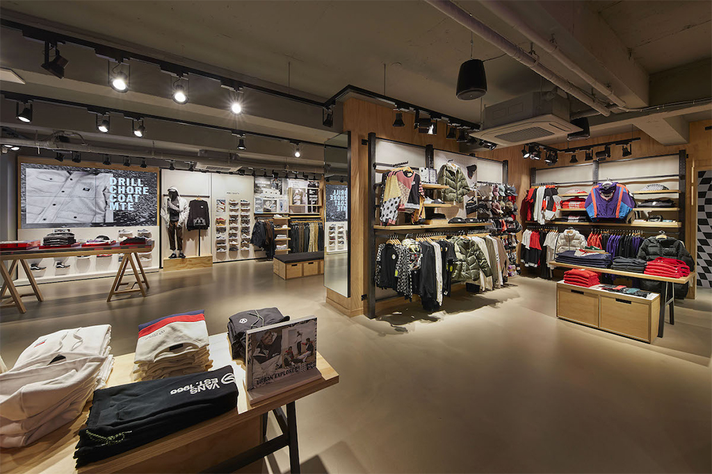 Desaparecido Guau Bastante Vans abre su tienda de Gangnam con una cobertura de audio de Harman