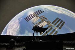 Barco y RSA Cosmos en Planetario Bruselas