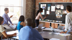 Optoma Creative Touch 5 y Vizzeto Reactiv Suite