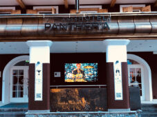 Peerless-AV en Hotel Panthera