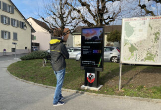 Peerless-AV en Bussigny Solmani