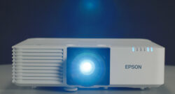 Epson EB-L700