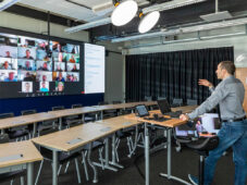 Leyard en HEC Lausanne