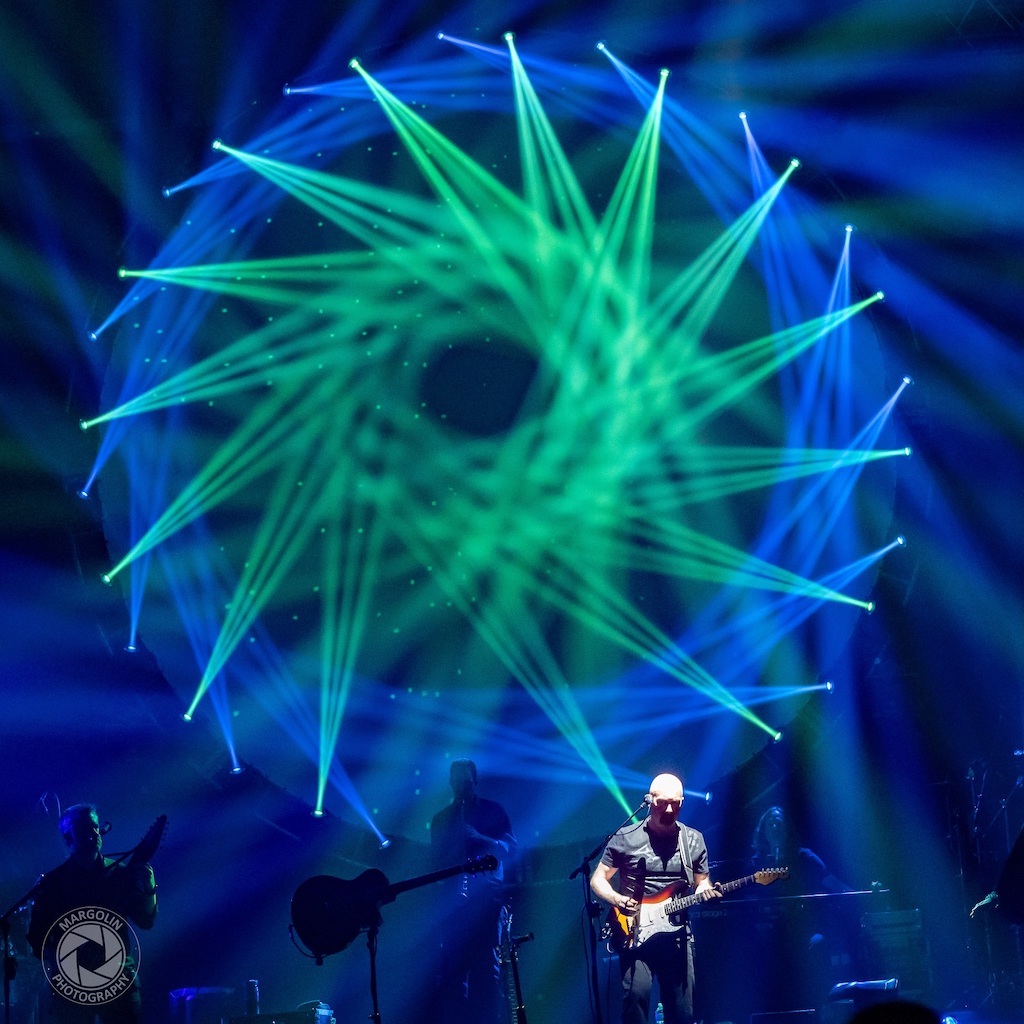 Elation recrea con luz a icónica banda Pink en Brit Floyd World Tour 2021