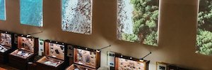 Proyección láser de Sharp NEC Display en el Museo Geológico Estatal Vernadsky