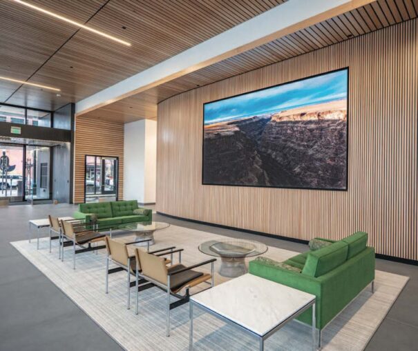 Edificio 11th-Idaho Sharp NEC Display