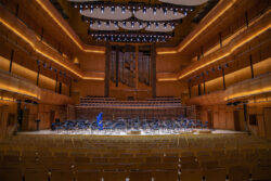 Robe en sala de conciertos Stavanger