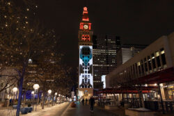 Digital Projection en Denver Torre Daniels y Fisher