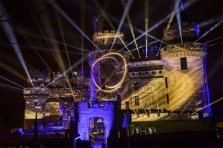 Robe en Monumental Tour