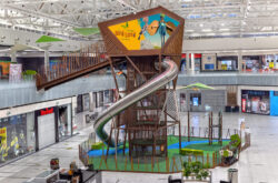 Centro comercial Valle Real Led Dream