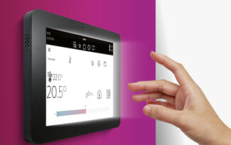 Jung Smart panel 8 KNX