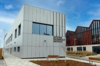 Universidad Wolverhampton NBI Igloo Vision