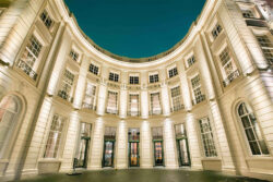 Magnetron Sennheiser en Het Nationale Theater