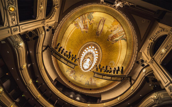 Magnetron Sennheiser en Het Nationale Theater