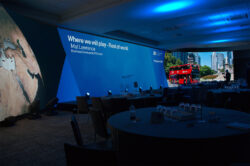 Absen y Tapestry en Alexander Dennis