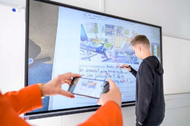 Viewsonic en Schloss Heessen