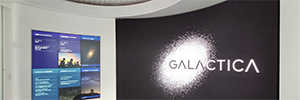 Una pantalla Led de gran formato envuelve al visitante en el universo de Galáctica