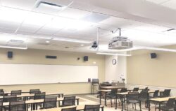 Universidad New Hampshire Shure