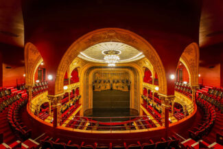 Robe Teatro del Chatelet foto Dimitri Bourriau