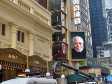 SNA Displays teatro James Earl Jones