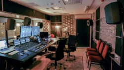 Genelec en Opera Estatal de Hungria. Friscay Studio (Foto: OperaCafé)