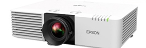Epson amplía su línea de proyectores láser con tecnología de mejora 4K