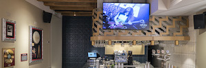Hard Rock Café creates a vibrant sound atmosphere in its new Verona center