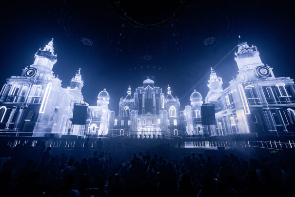 KV2 Audio en Forever