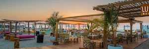 Powersoft verbessert das Audioerlebnis am Strand im arabischen Club Lumi Beach
