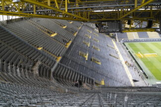 Signal Iduna Park RCF