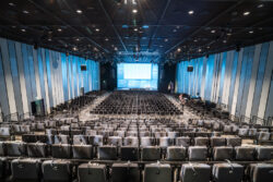 Harpa Clear-Com y Q-SYS