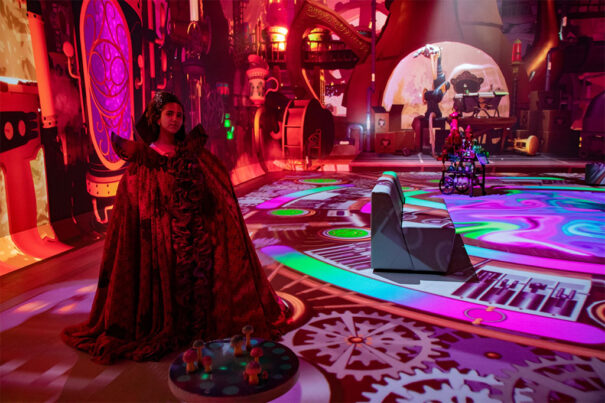 Christie en Illuminarium Distillery District Toronto