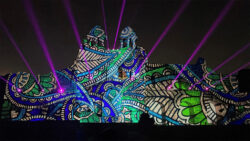 Christie en Old Fort (写真: Modern Stage Service)