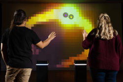 Ideum タッチレスデザイン