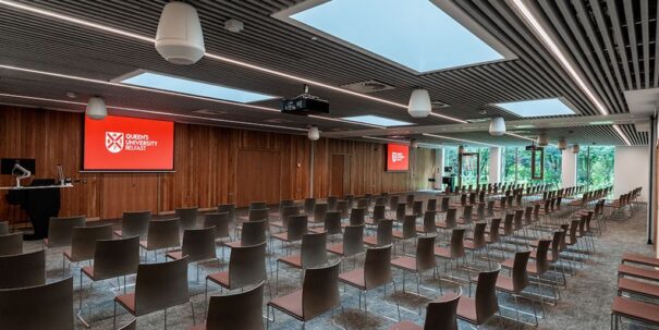 Pure AV Universidad Queens Belfast