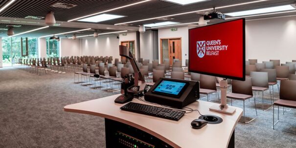 Pure AV Universidad Queens Belfast