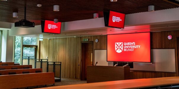 Pure AV Universidad Queens Belfast