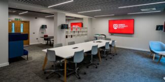 Pure AV Universidad Queens Belfast