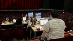 Clear-Com en centro artes escenicas de la Universidad Kent