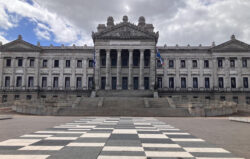 KV2 en Asamblea General de Uruguay