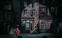 フランスのピュイ・デュ・フーでのデジタル プロジェクション