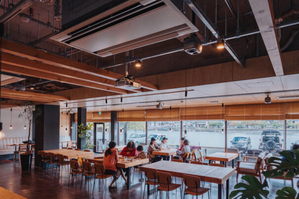 Genelec Karahashi Deck La Cosso