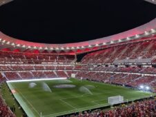 LG y Atletico de Madrid estadio