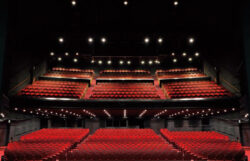 Magnetron Sennheiser en teatro Shiki