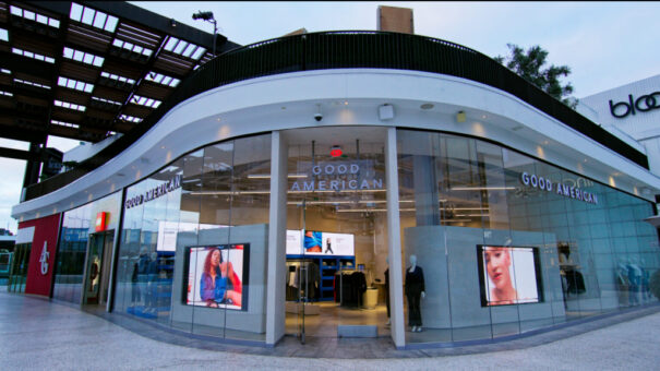 Samsung en Good American