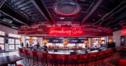 RCF en Bar de Morgan Wallen